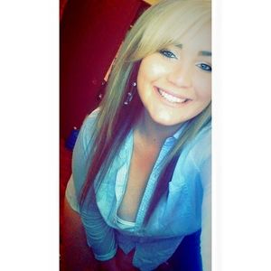 Meet your Posher, Cecelia