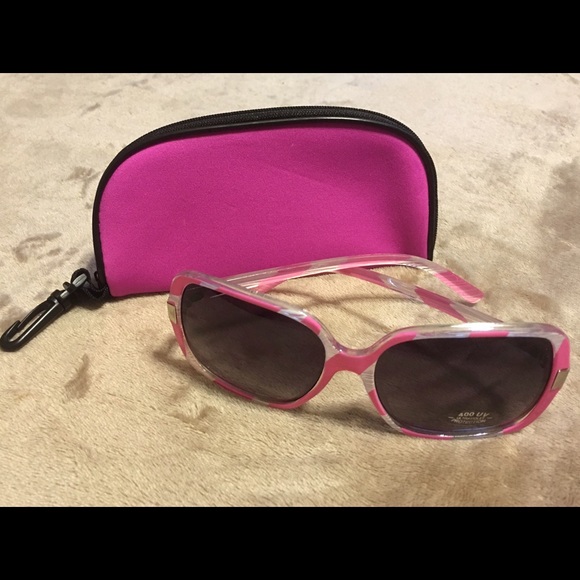 SOLD Women's Chic and Modern Sunglasses (PINK) - Picture 2 of 4