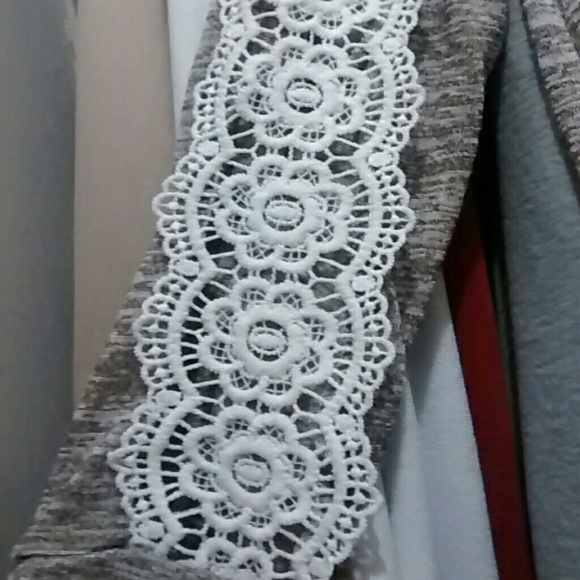Top - Picture 2 of 2