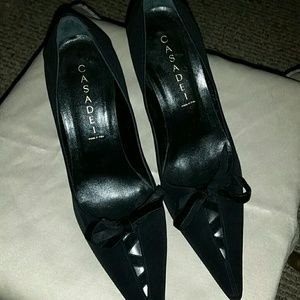 Black Pointed Toe Bow CASADEI Black Pumps
