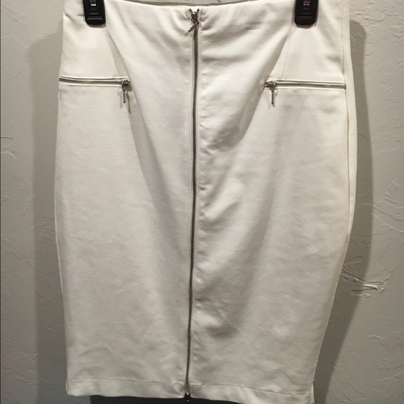 White zip up or down skirt