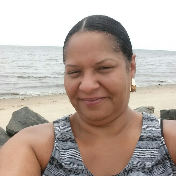 Meet your Posher, Carlene - Picture 1 of 1