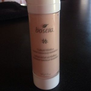 Iliuminizing moisturizer