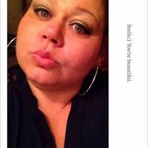 Meet your Posher, Lori