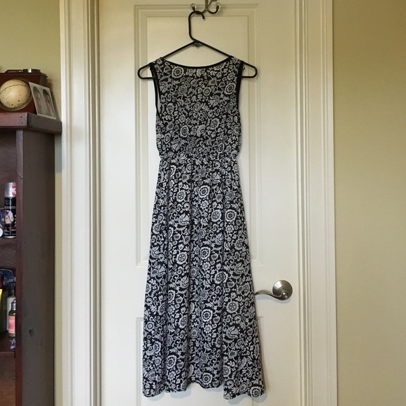 Floral print midi dress - Picture 2 of 3