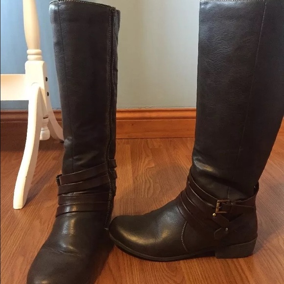 Naturalsouls by Naturalizer brown boots