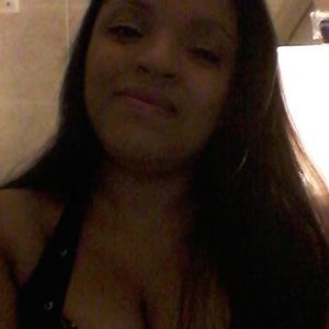 Meet your Posher, Isabel