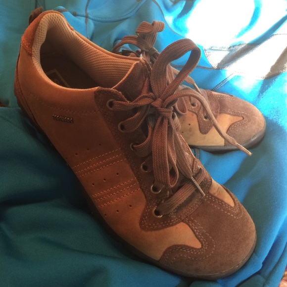 Sketchers  Shoes
