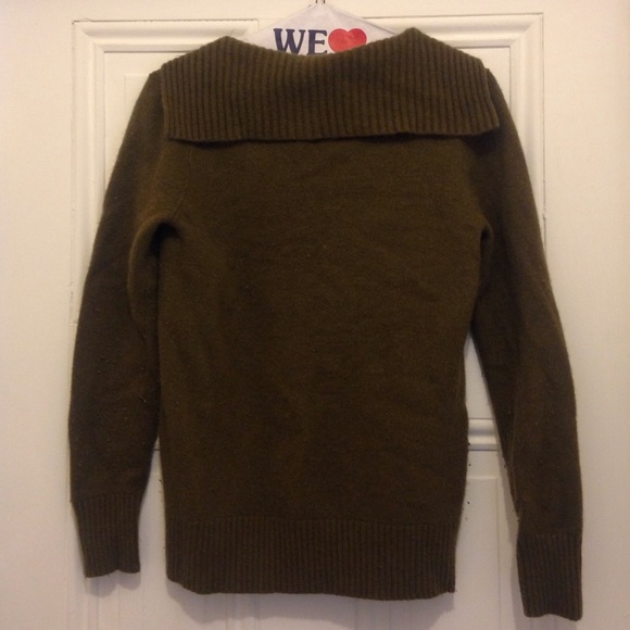 Green Wool Sweater - Picture 2 of 3