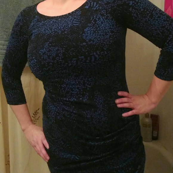 Express adorable date night dress, comfy! - Picture 2 of 4