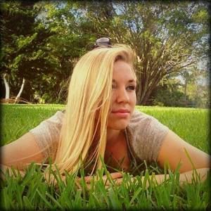 Meet your Posher, Crystal