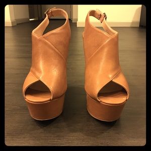 Cognac Slingbacks 💕