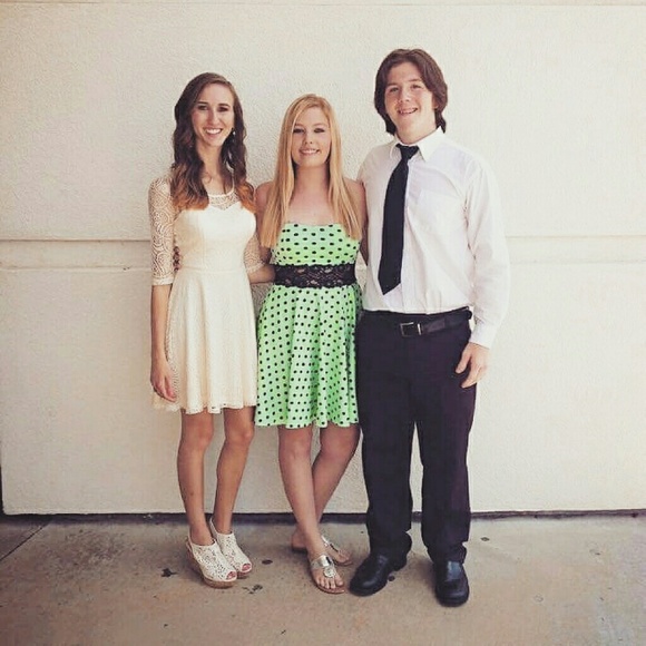 Meet your Posher, Haley - Picture 4 of 4