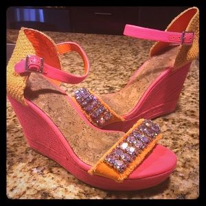 ❗️ON HOLD❗️Gianni bini stylish wedges