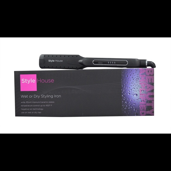 Style House : Wet or Dry Styling Iron