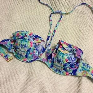 VS Ruffled Bikini Top