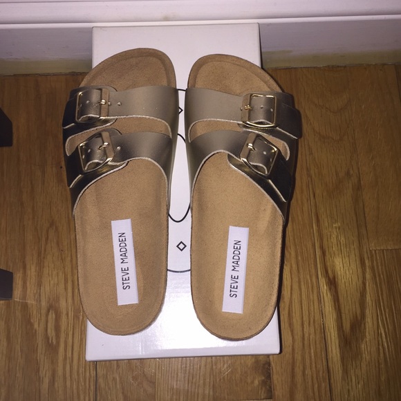 Steve Madden Shoes - Steve Madden gold platinum slides