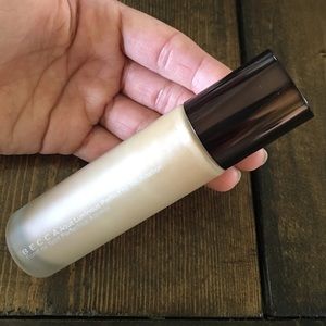 BECCA Aqua Luminous Perfecting Foundation BEIGE