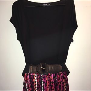 Cute bottom print dress with belt