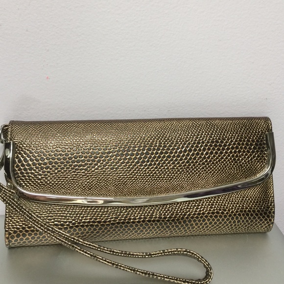 Handbags - Gold and brown envolope clutch