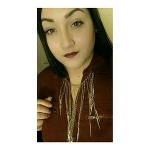 Meet your Posher, Dalitza