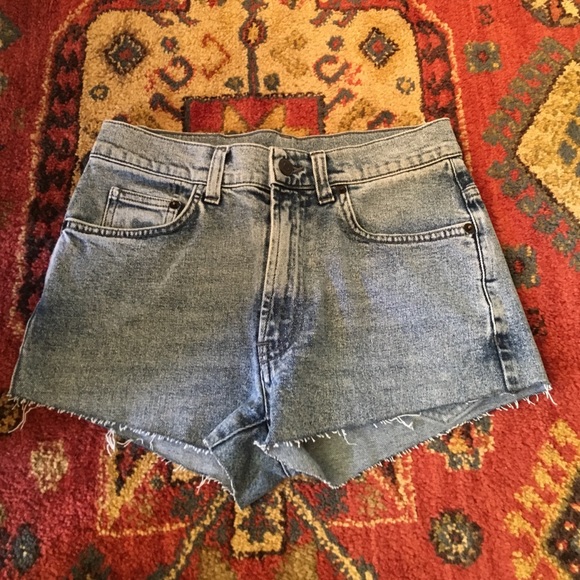 LOWEST ✨ Acid wash cutoffs