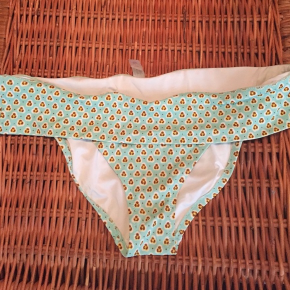 VICTORIAS SECRET fold over bikini bottom