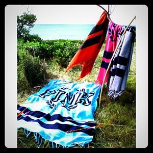 VS PINK Boyfriend Blanket