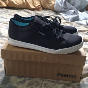 Reebok size 7