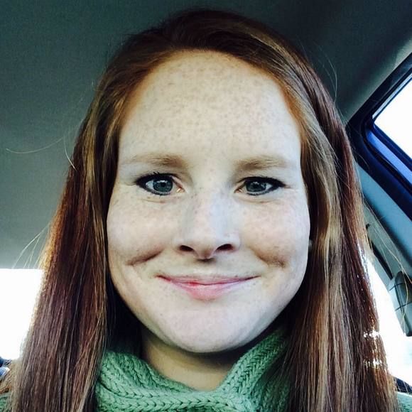 Meet your Posher, Erica - Picture 1 of 1