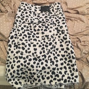 Leopard AE shorts