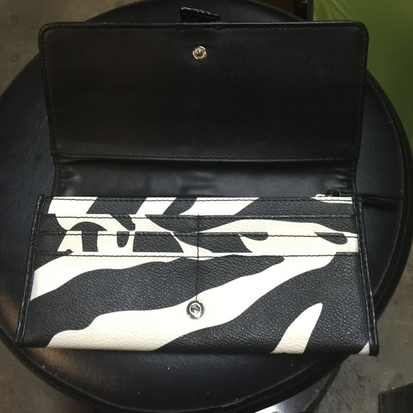 Wallet - Picture 2 of 3
