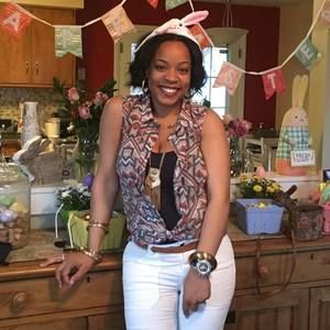 Meet your Posher, Lynette