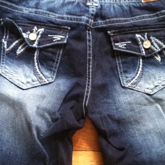 Maurices dark wash Jeans