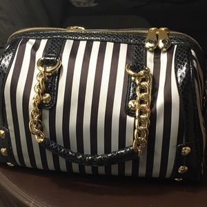 Perfect condition Henri Bendel handbag!