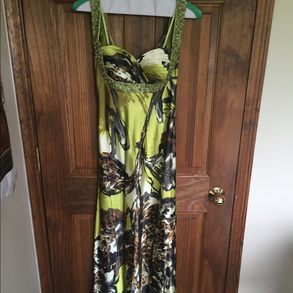 Beautiful multi color gown! - Picture 1 of 2