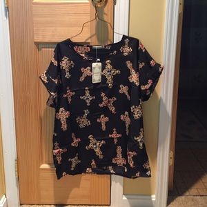 Blouse. Tag says XL, fits like a small !