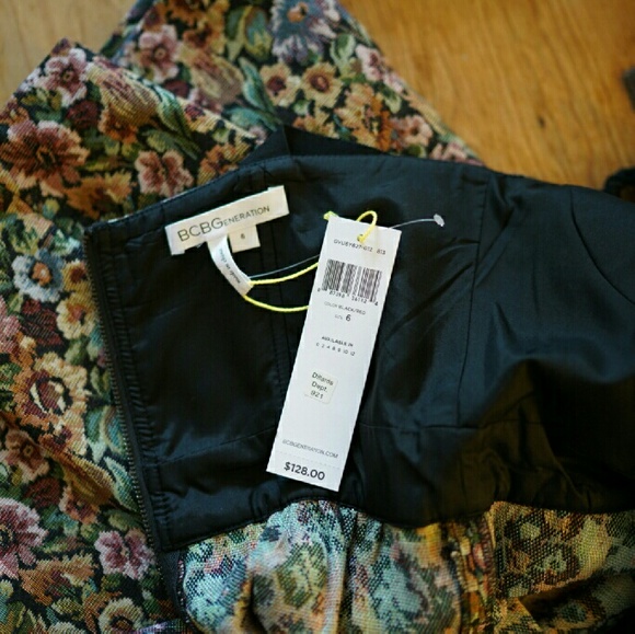 NWT BCBGeneration Black Floral Dress - Picture 4 of 4