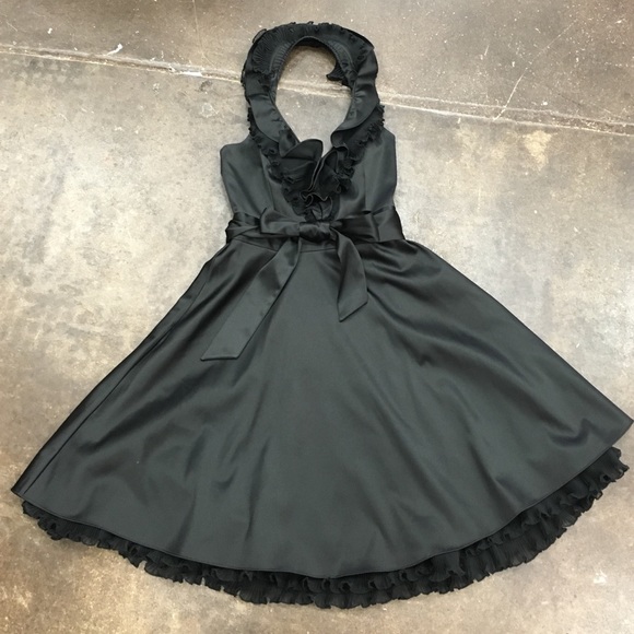 😍 White House Black Market Black Halter Mini Dress with flower details size 00