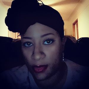 Meet your Posher, Mia