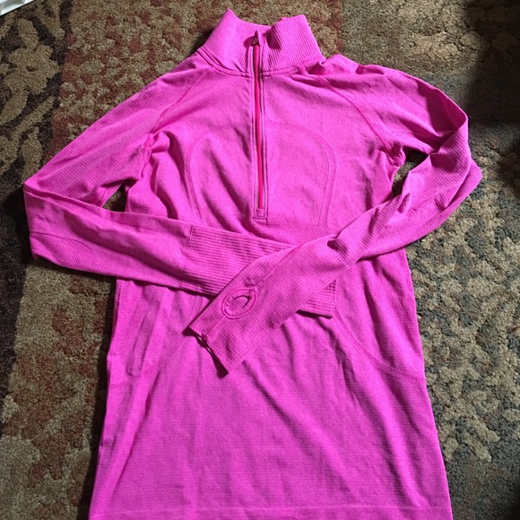 Lululemon Pink swiftly long sleeve size 8