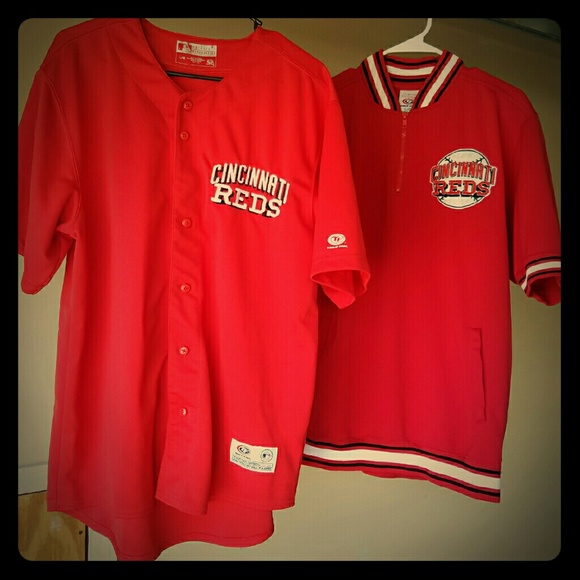 2 Mens Cincinnati Reds Shirts