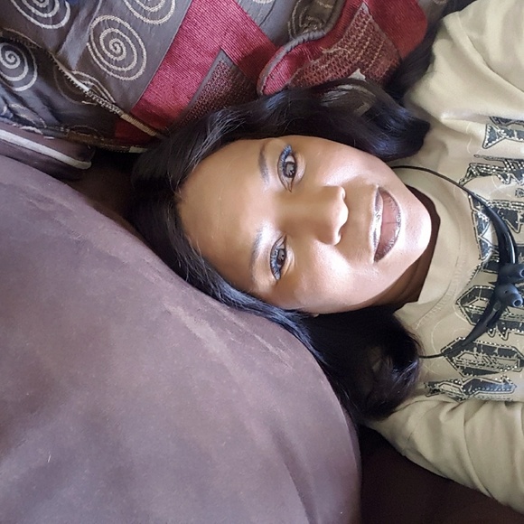 Meet your Posher, Angela - Picture 2 of 2