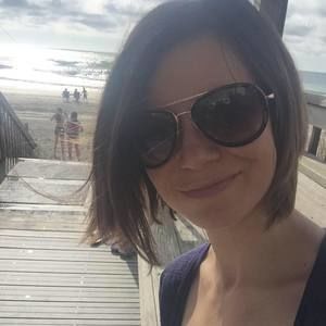 Meet your Posher, Juliette