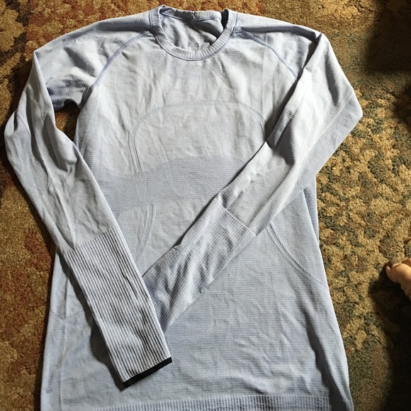 Lululemon swift long sleeve size 8