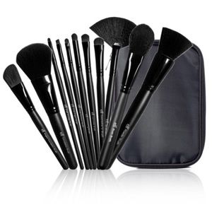 ELF make up brush set