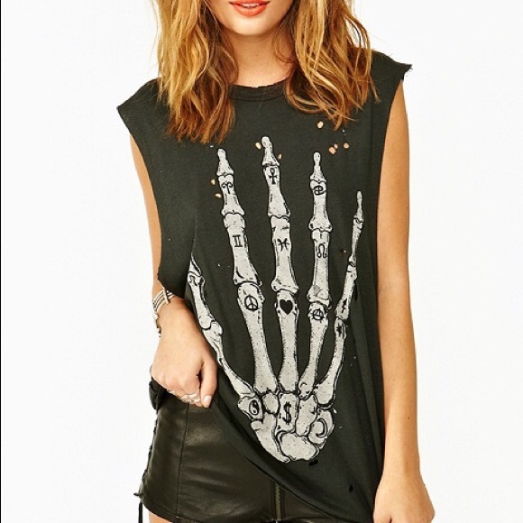UNIF Tops - Unif Skeleton hand muscle tee