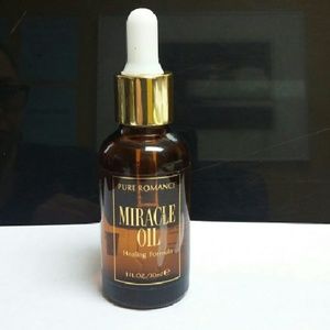 Miracle Oil

Skin-Healing Formula