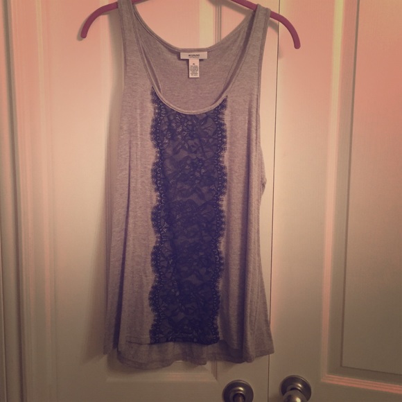 Gray tank top