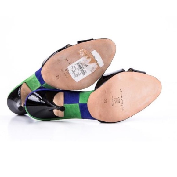 Black Patent Leather Brian Atwood Open Toe Slides - Picture 4 of 4